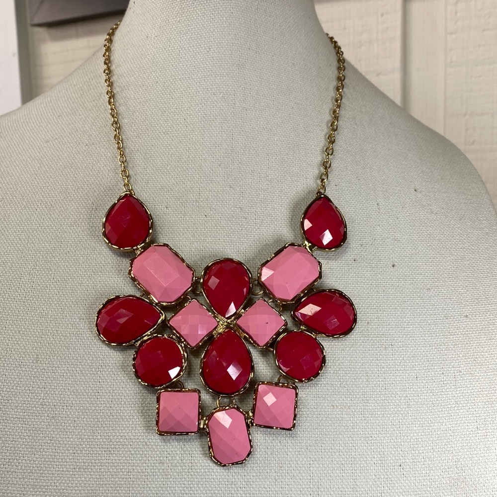 Clustered faceted pink bead statement necklace